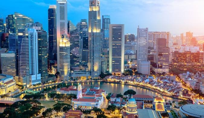 Best Hotels to Stay in Singapore: Luxury or Affordable?